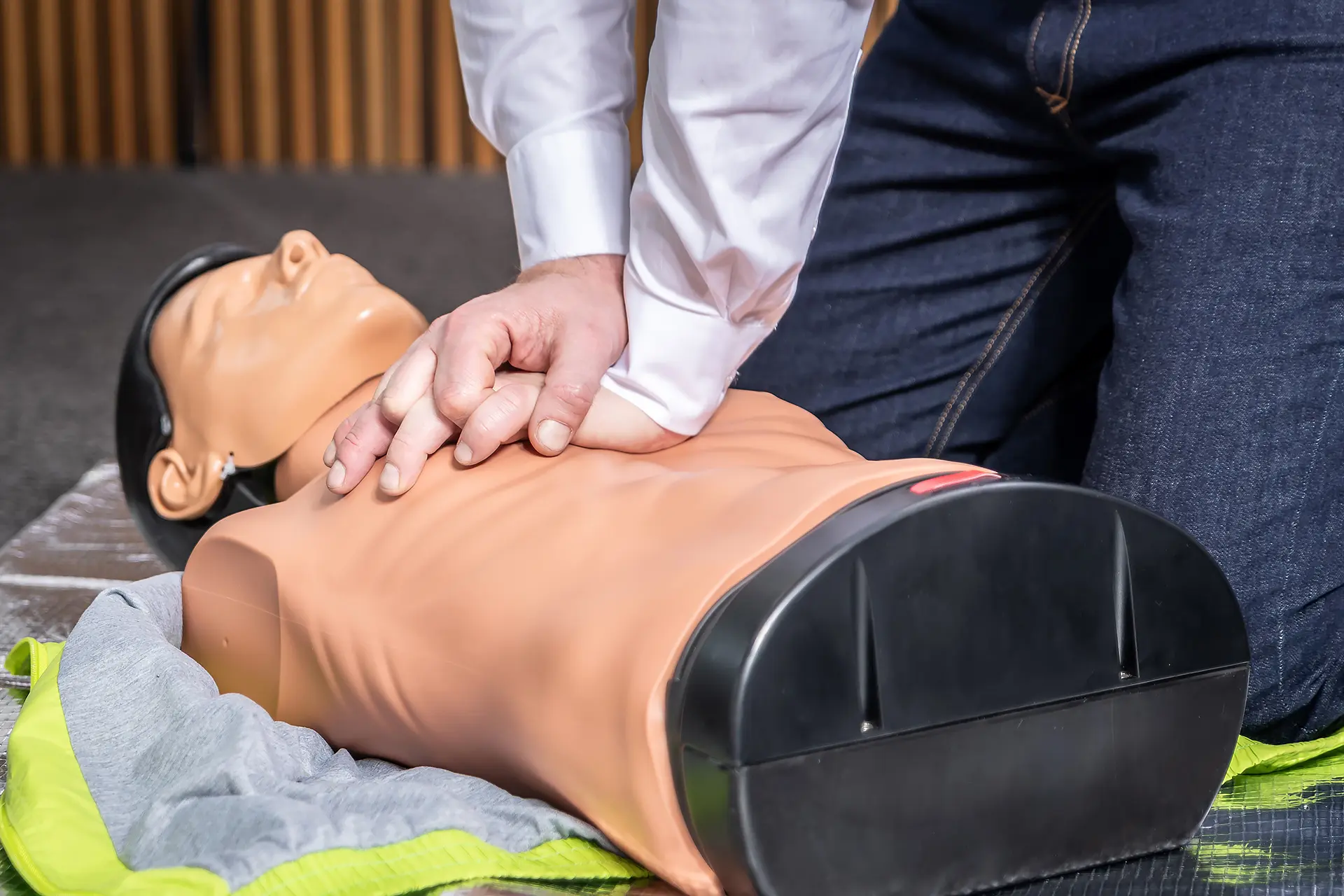 Herz-Lungen-Wiederbelebung in der betrieblichen Erste-Hilfe-Ausbildung